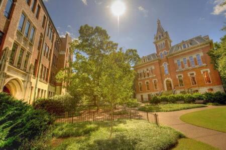 The Commodore - Stunning Vandy Home, Walk To It Nashville